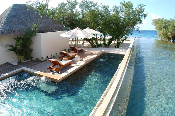 Sheraton Maldives Full Moon Resort & Spa